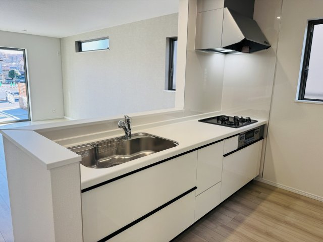 八王子市　下恩方町　新築一戸建て　４期のキッチン|～使い勝手の良いシステムキッチン～