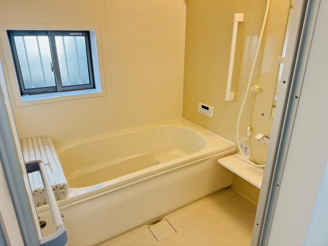 八王子市　下恩方町　新築一戸建て　４期の浴室|～のびのびくつろげるバスルーム　１日の締めくくりに癒やしのバスタイムを～