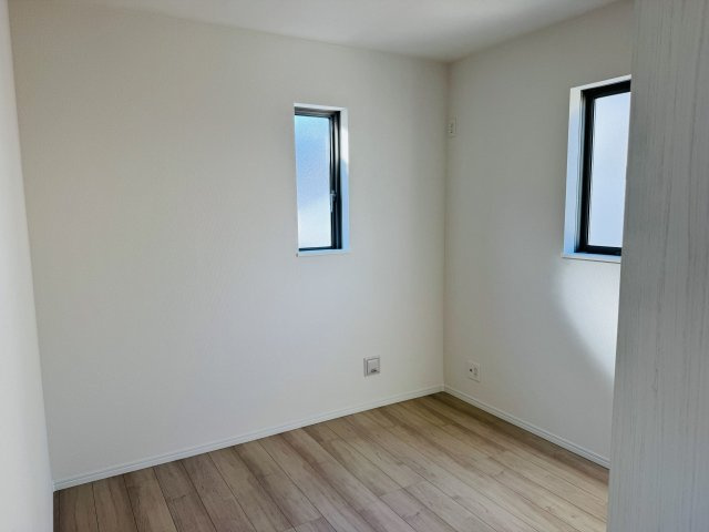 八王子市　下恩方町　新築一戸建て　４期の子供部屋|～2階5.0帖の洋室　2面採光で明るく風通しの良いお部屋です～