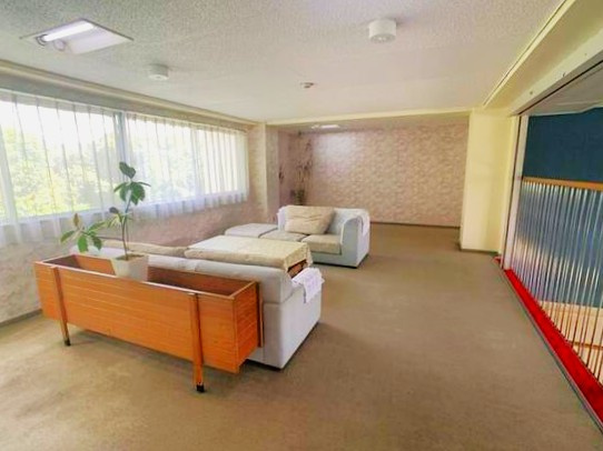 スプリングハイツ伊東のロビー