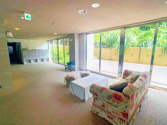 スプリングハイツ伊東のロビー