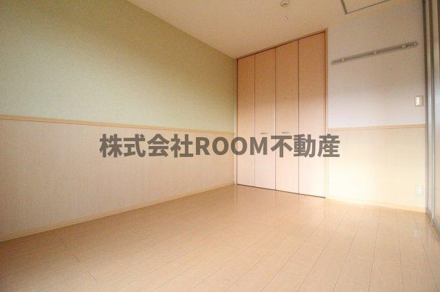 ローズコート夢　A棟の洋室|明るい洋室です