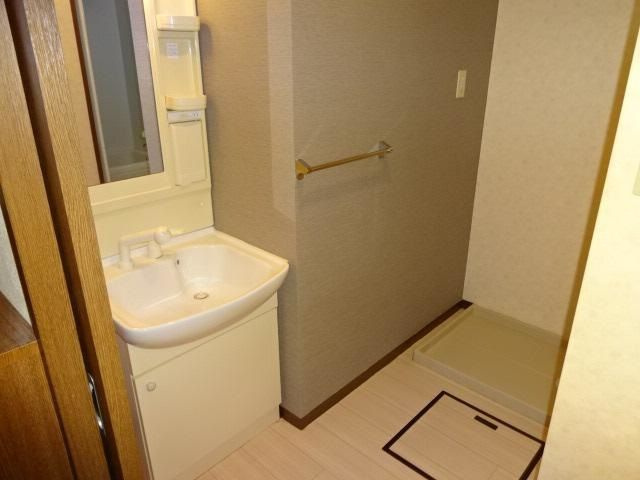 Ｆｉｒｓｔ．Ｖｉｌｌａ