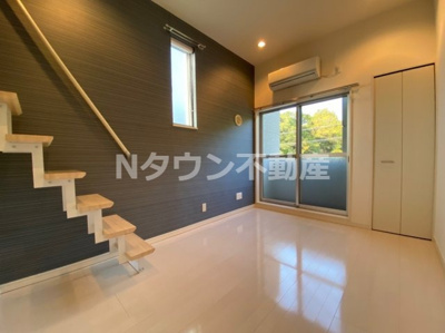 【居間・リビング】 | Cielo Azul YADA(シエロ アスール 矢田) | リビングです