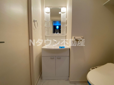 【独立洗面台】 | Cielo Azul YADA(シエロ アスール 矢田) | 独立洗面台で身支度をすべて済ませてしまいましょう