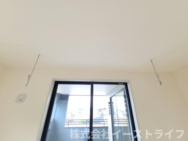 【新築戸建】　いわき市小名浜下神白第4　全2棟　長期優良住宅のその他|同社施工写真　室内物干しです