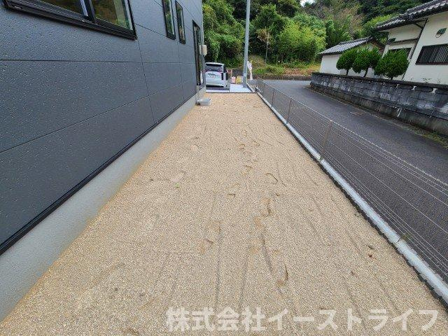 【新築戸建】　いわき市小名浜下神白第4　全2棟　長期優良住宅の庭|同社施工写真　家庭菜園やガーデニングも楽しめる庭がついています。