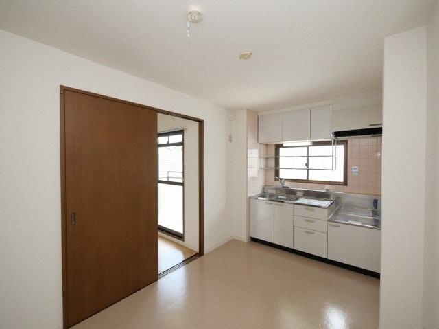 ベルダ中宮の居間・リビング