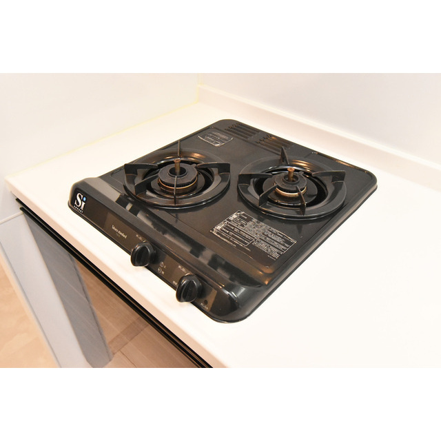 スプランディッド淀屋橋DUEのキッチン|コンパクトなキッチンで掃除もラクラク