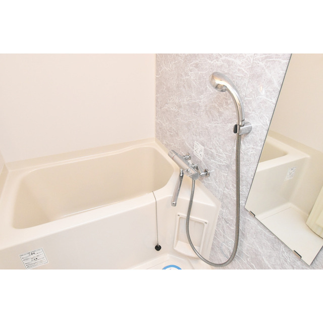 スプランディッド淀屋橋DUEの浴室|コンパクトで使いやすいお風呂です