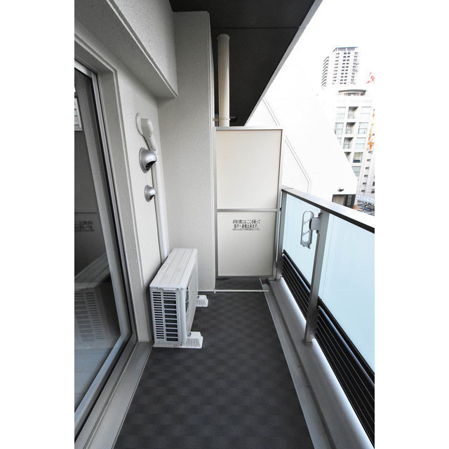 スプランディッド淀屋橋DUEのバルコニー|バルコニーからの眺めを楽しみながら食事をしませんか