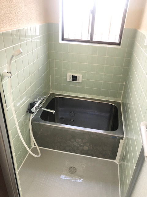 大阪府寝屋川美井町　戸建の浴室|落ち着いた空間のお風呂です