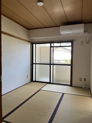 シャロン長田の和室|和室ならではの温かな和の空間で寛ぎの時間を過ごせます