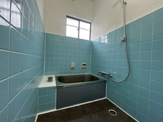 枚方市野村元町の一戸建ての浴室|ゆったり過ごせるお風呂です