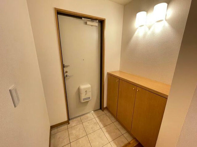 杉並区成田東２丁目の賃貸マンションの玄関