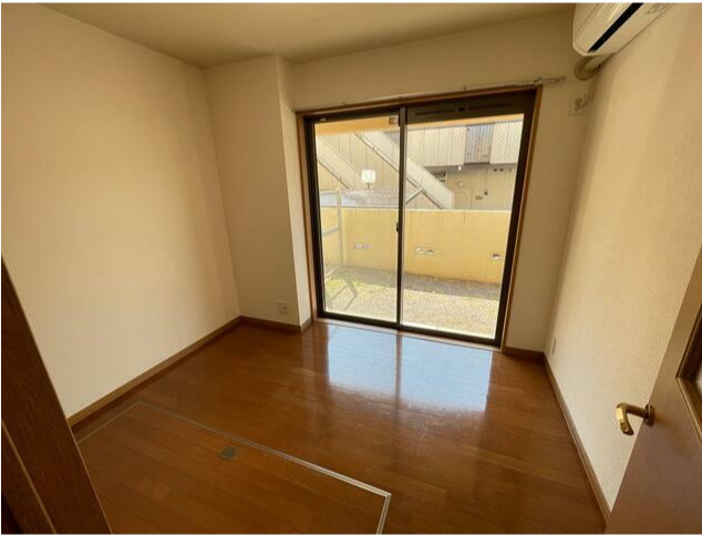 杉並区成田東２丁目の賃貸マンションの居間・リビング