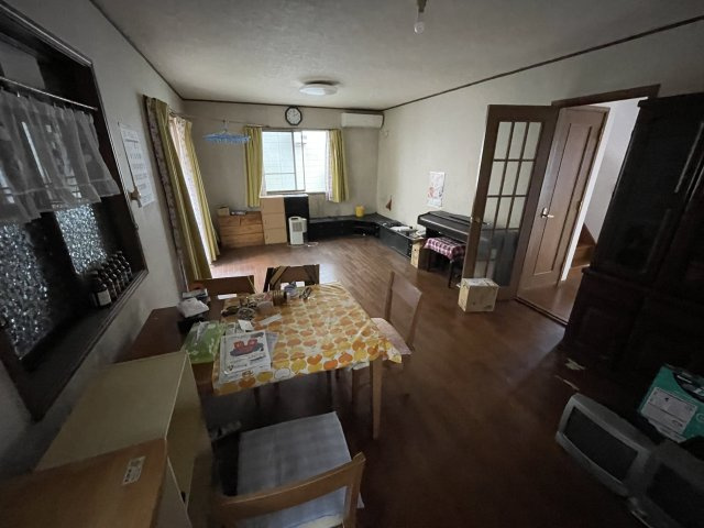 八街市吉倉263中古戸建ての洋室