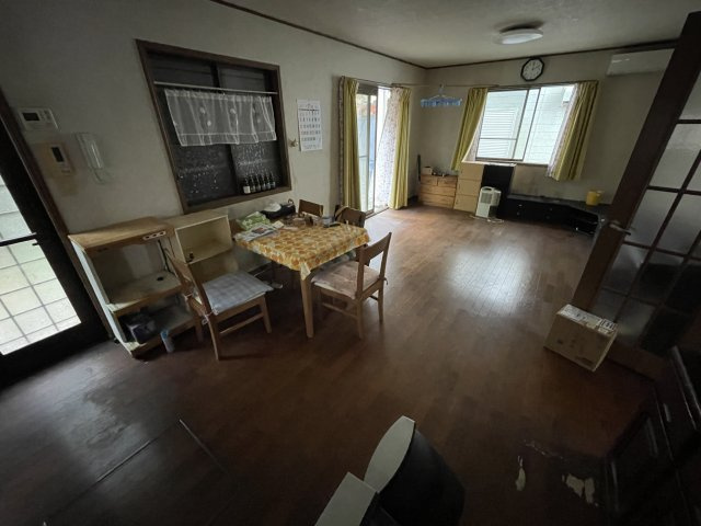 八街市吉倉263中古戸建ての洋室