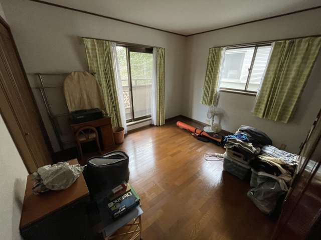 八街市吉倉263中古戸建ての洋室