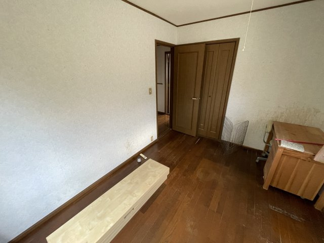 八街市吉倉263中古戸建ての洋室