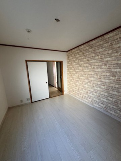 【洋室】 | ヴィランディ | 落ち着いた色調の洋室です