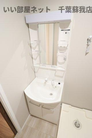 HFR蘇我 B棟の洗面所|朝の準備に活躍する、洗髪洗面化粧台！
