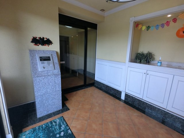 【エントランス】 | ※オートロック
