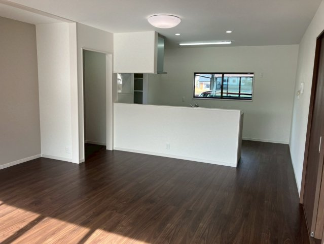 宇多津町津の郷　LDK19.3帖のリフォーム戸建