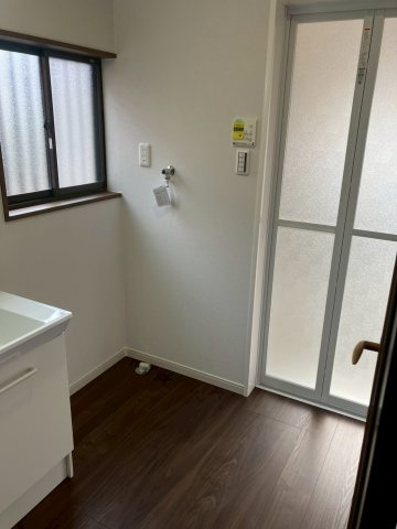 宇多津町津の郷　LDK19.3帖のリフォーム戸建のランドリースペース