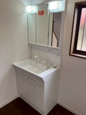 宇多津町津の郷　LDK19.3帖のリフォーム戸建の独立洗面台