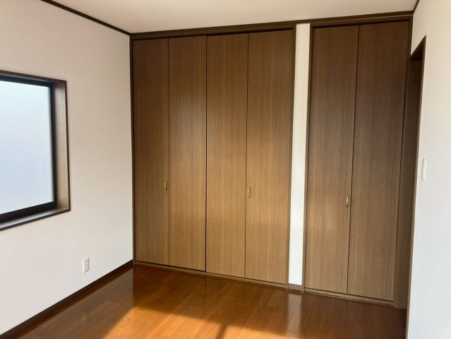 宇多津町津の郷　LDK19.3帖のリフォーム戸建の収納|２階洋室のクローゼットです。