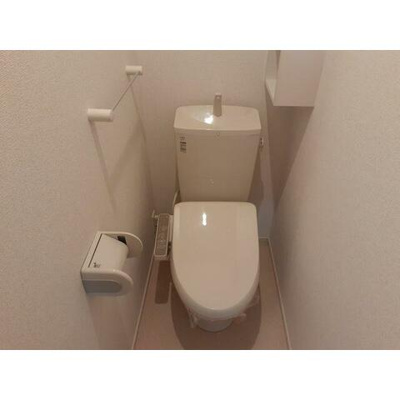 【トイレ】 | シャテーニュ・テラス | 温水洗浄便座付き♪