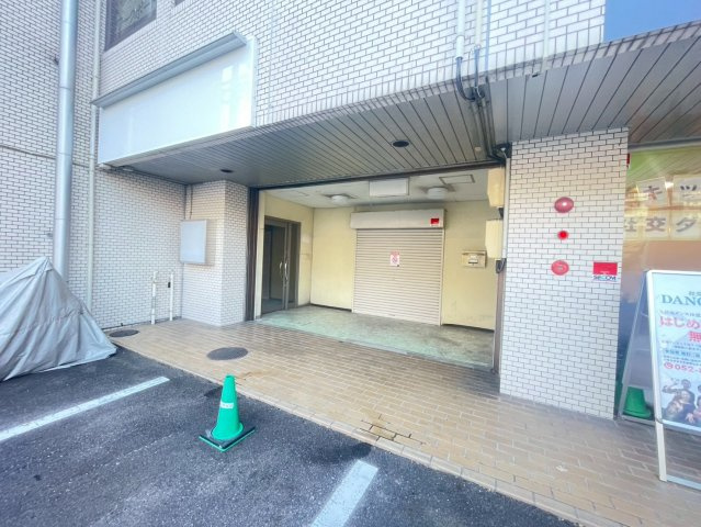 サンメゾン平針の外観