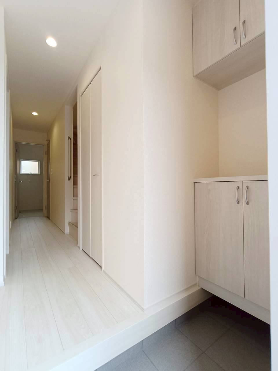 八潮市　大瀬　新築戸建　全1棟の玄関|施工例です