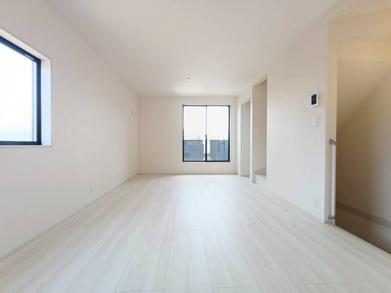 八潮市　大瀬　新築戸建　全1棟の居間・リビング|陽当り良好なリビング家族みんなが爽やかに健やかに過ごせます