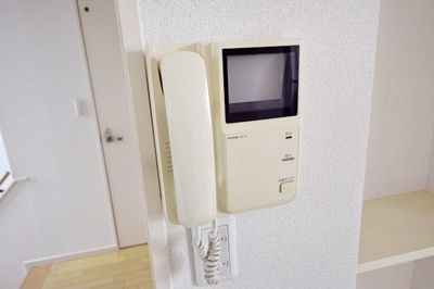 【セキュリティ】 | コルティーレ羽沢 | モニタ付きインターホンで安心♪