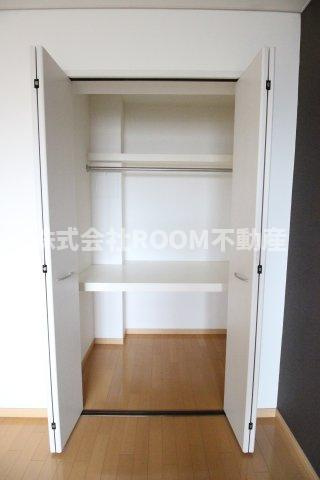 ライトプレイスの収納|こまごまとしたものを収納できそうですね