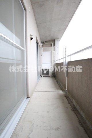 ライトプレイスのバルコニー|落ち着いた時間を過ごせるバルコニーです