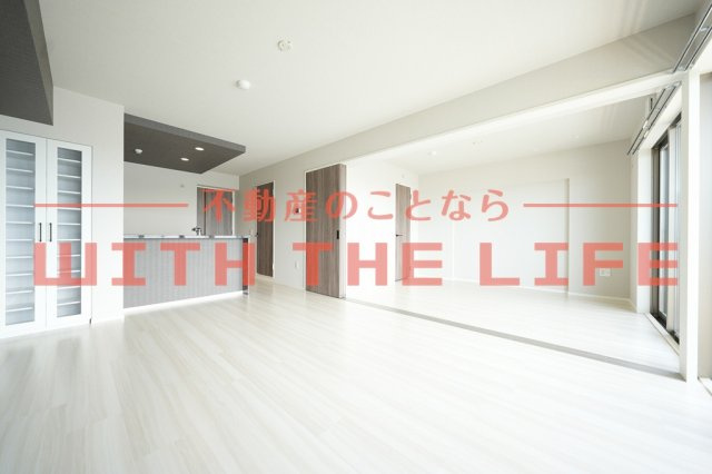 アインス鳥飼【キャッシュバック対象物件】の居間・リビング|ゆったりとしたリビングです