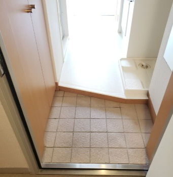 プリンセスコート赤堤の玄関