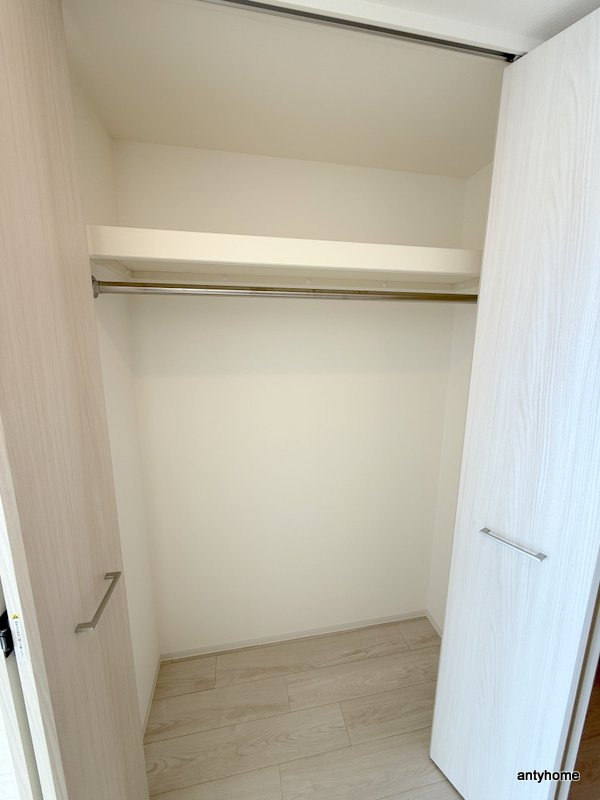 ワールドアイ難波City Gate　仲介手数料無料の収納