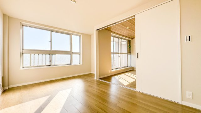 【洋室】 | 東林間コーポラスB棟 5階部分 最上階