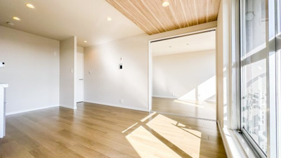 【居間・リビング】 | 東林間コーポラスB棟 5階部分 最上階