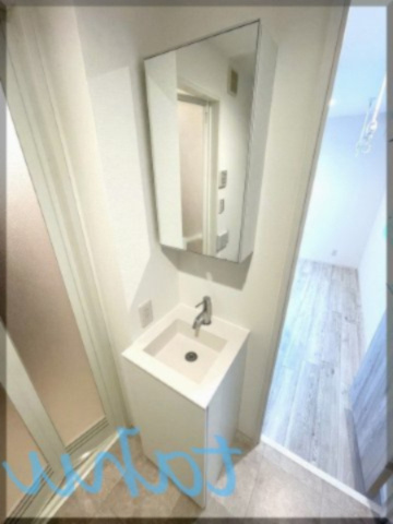 足立区千住龍田町の賃貸マンションの独立洗面台|同シリーズ別建物参考写真