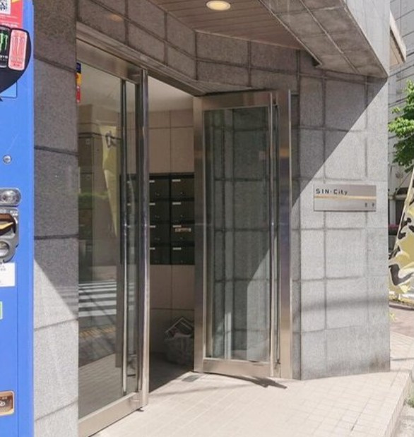 SIN-City王子のエントランス