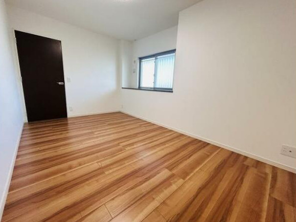 オーヴィジョン照葉アクアテラスの洋室