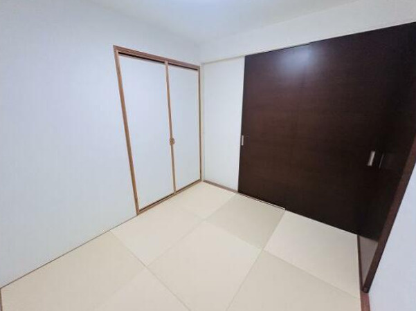 オーヴィジョン照葉アクアテラスの和室