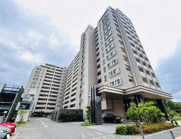 オーヴィジョン照葉アクアテラスの外観