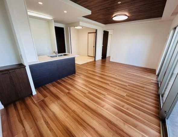 オーヴィジョン照葉アクアテラスの居間・リビング