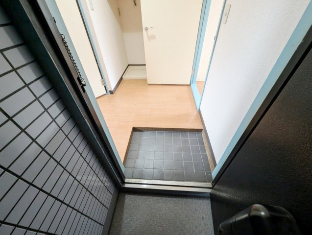 ベルシャトウ西浦和の玄関